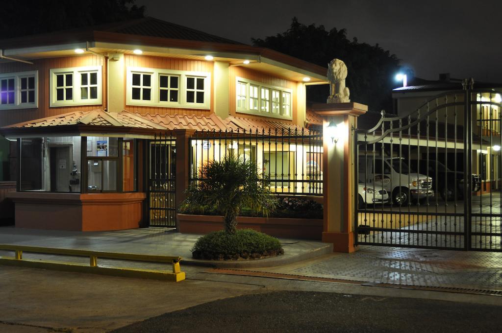 Prado Inn & Suites San Jose  Exterior photo